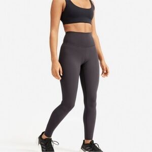 Everlane ReNew The Perform Leggings size medium